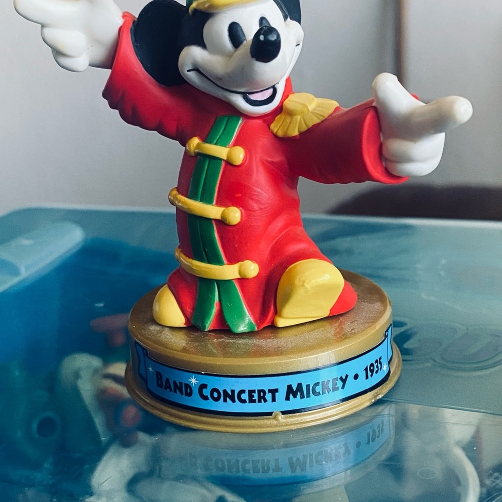 2002 McDonalds Toy Classic Mickey Mouse “Band Concert Mickey - 1935” Figurine